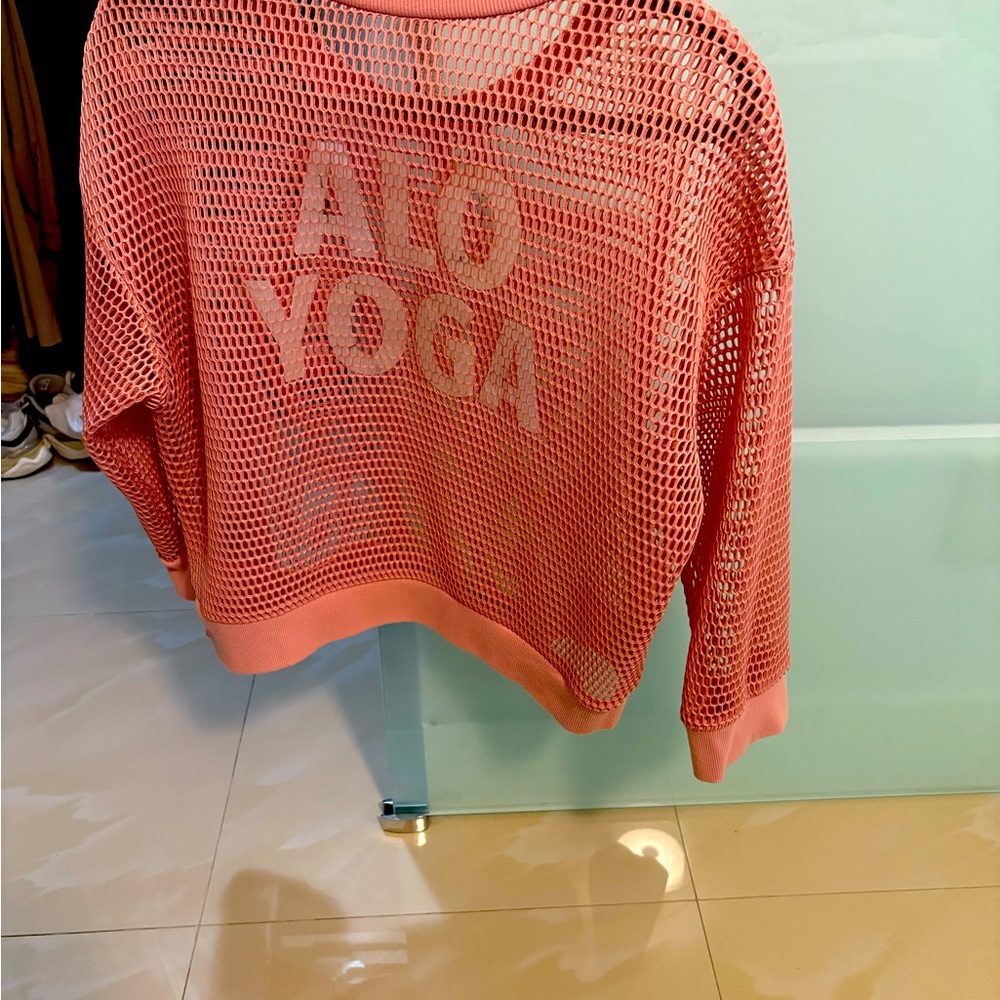 Alo yoga mesh top
